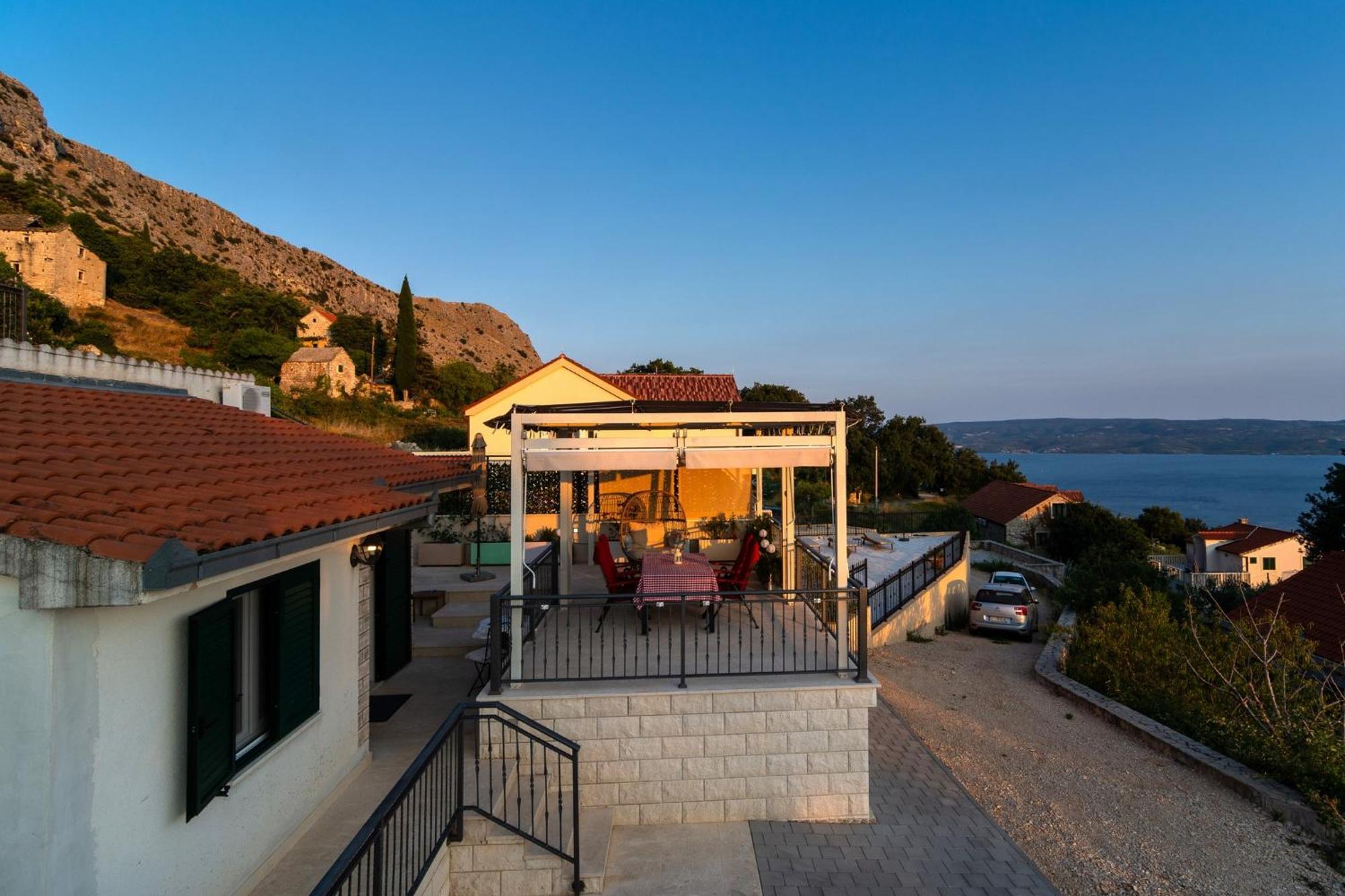 Kuca Za Odmor R&A Villa Подстрана Екстериор снимка