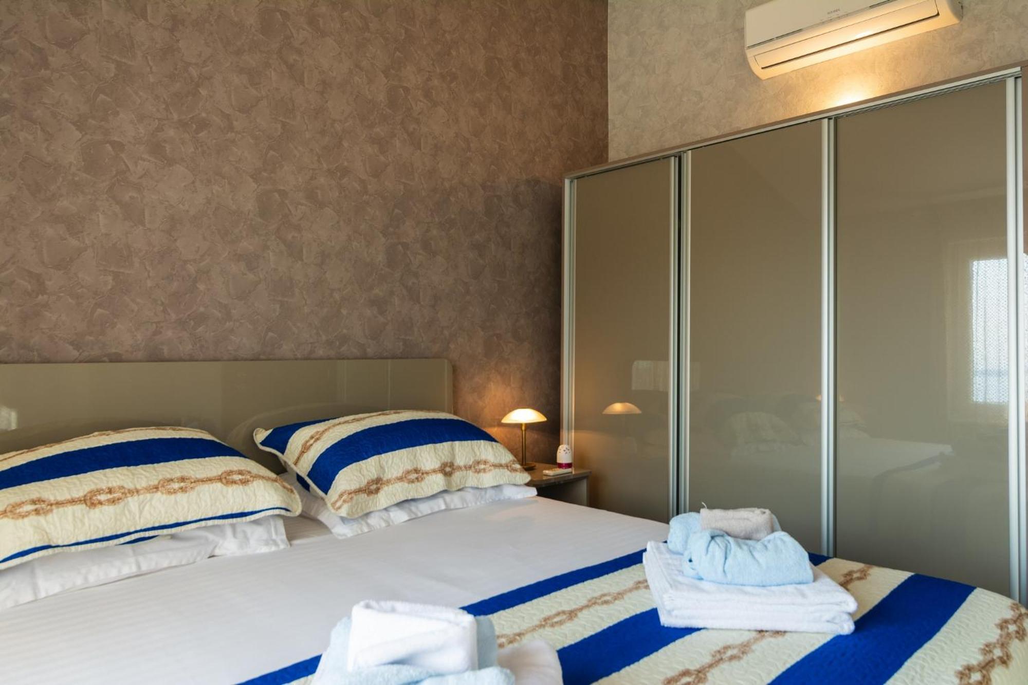 Kuca Za Odmor R&A Villa Подстрана Екстериор снимка