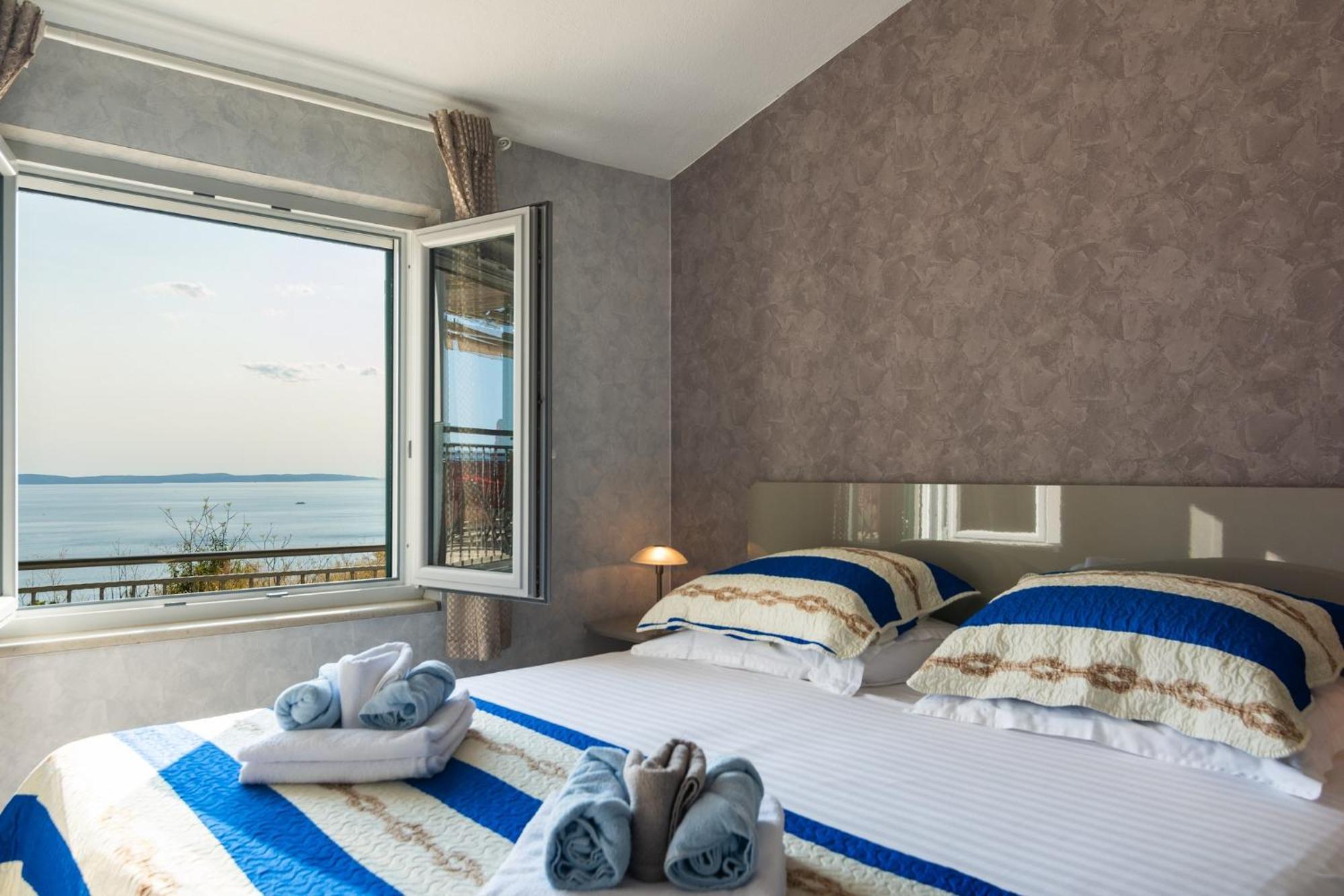 Kuca Za Odmor R&A Villa Подстрана Екстериор снимка