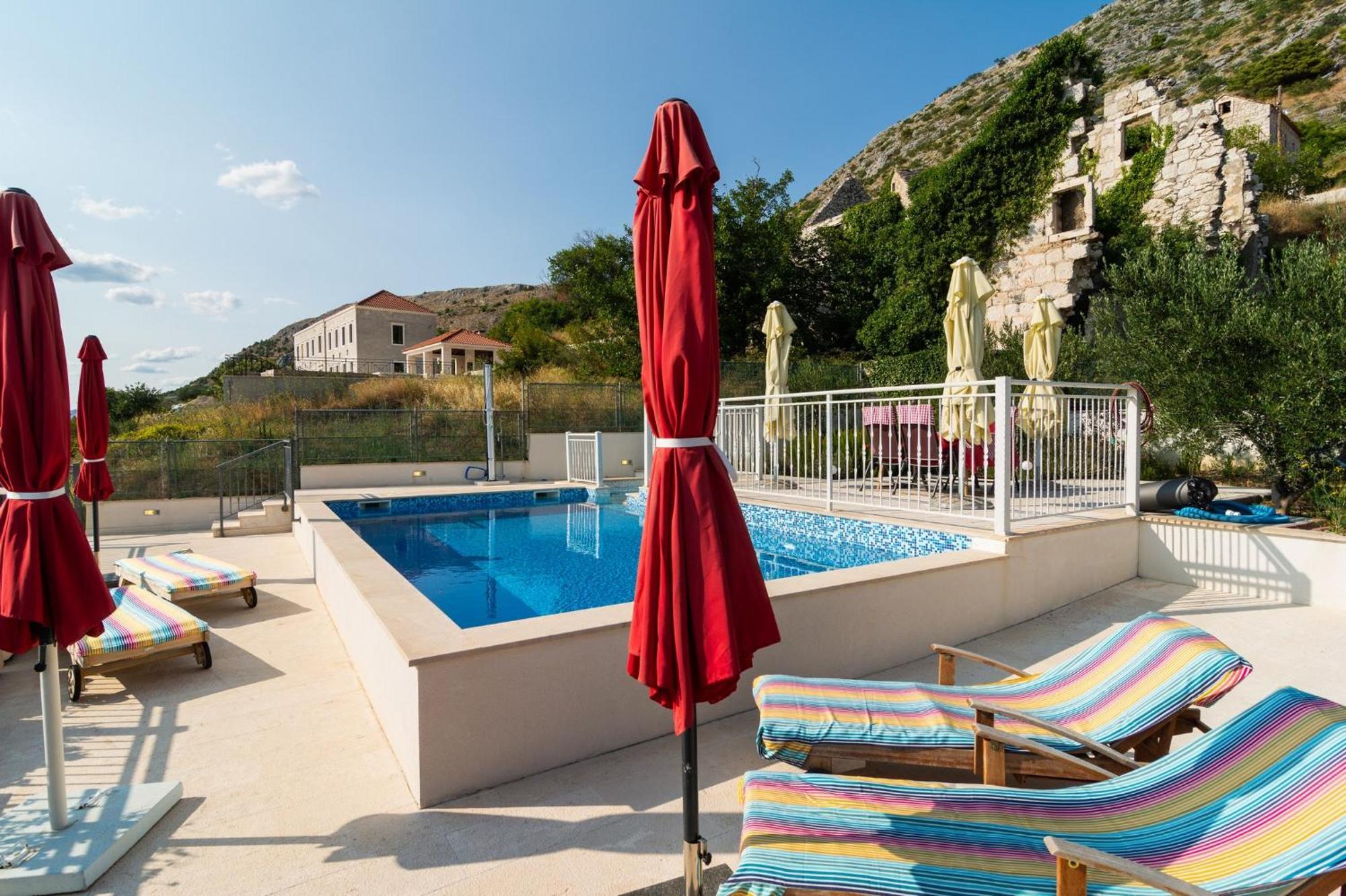 Kuca Za Odmor R&A Villa Подстрана Екстериор снимка